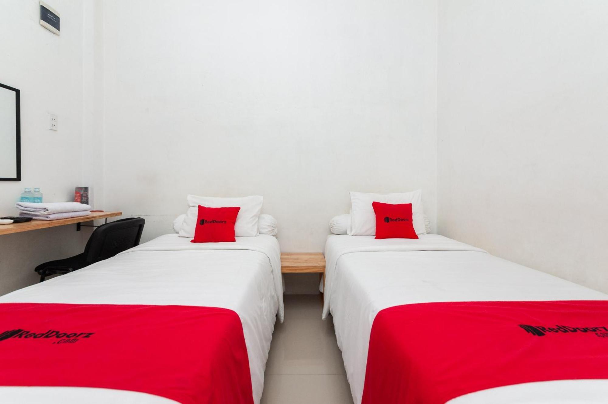 Hotel Reddoorz Syariah Near Rsud Zainoel Abidin Banda Aceh Exterior foto
