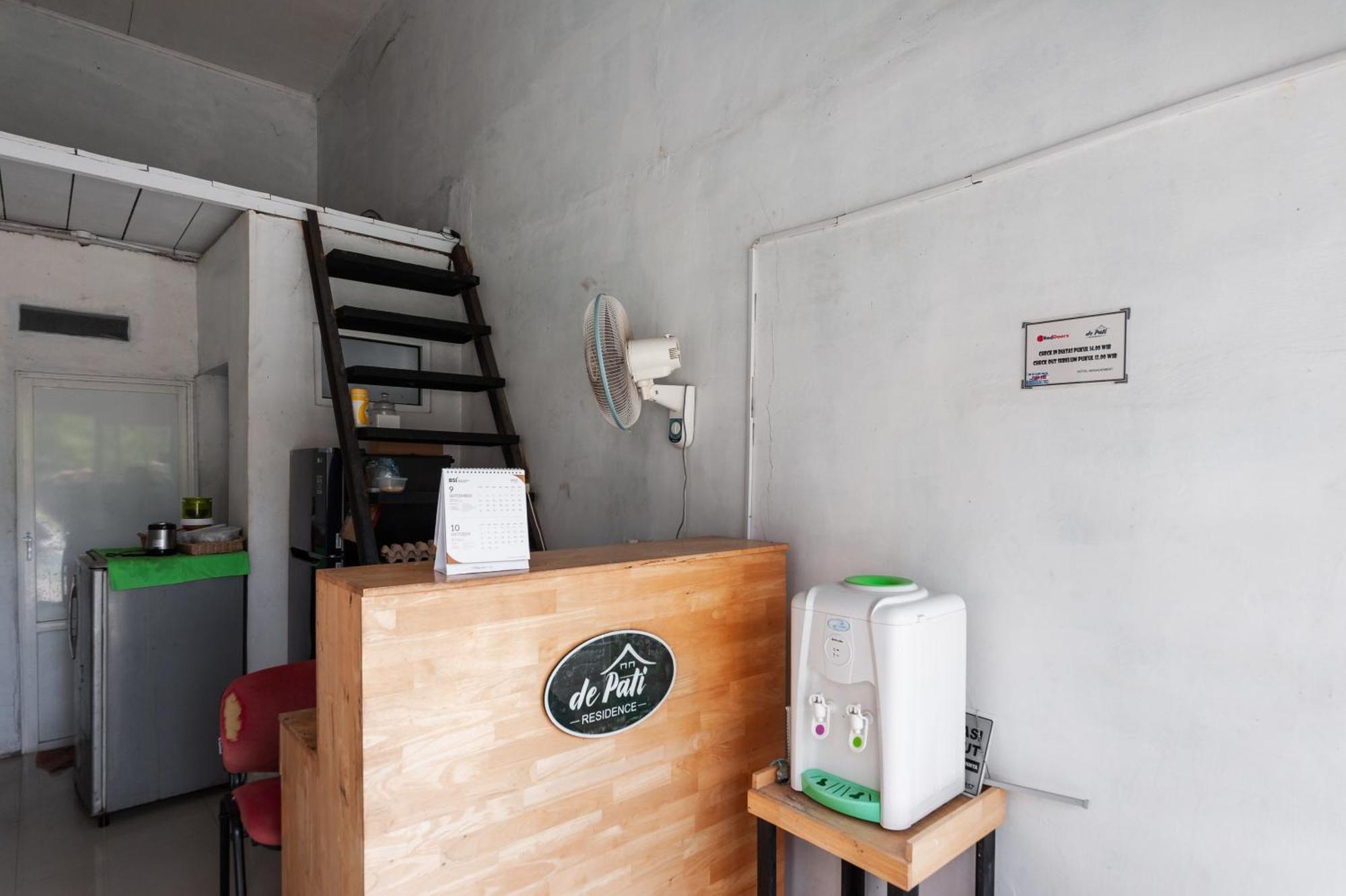 Hotel Reddoorz Syariah Near Rsud Zainoel Abidin Banda Aceh Exterior foto